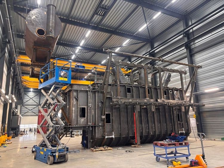 Stalen omkasting voor transformator